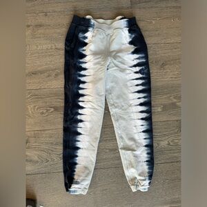 Lululemon LA Extreme Low Rise Jogger in HCTV Size 6